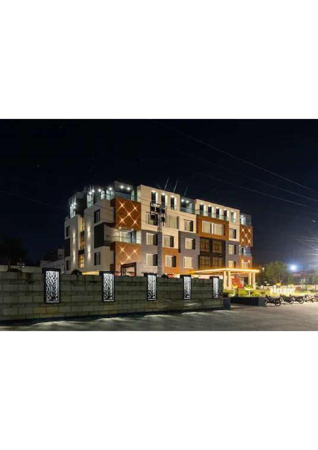 Hotel Shivay President Ujjain Exterior foto